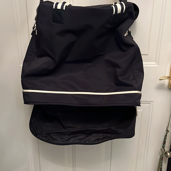 Mark and Graham Tennis Bag - Picture 5 of 8